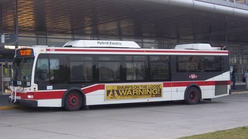 В Канаде мужчина угнал автобус
