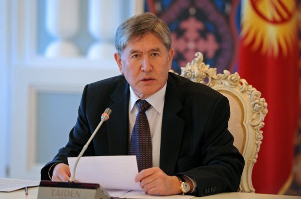 Атамбаев направил поздравительное письмо Ильхаму Алиеву