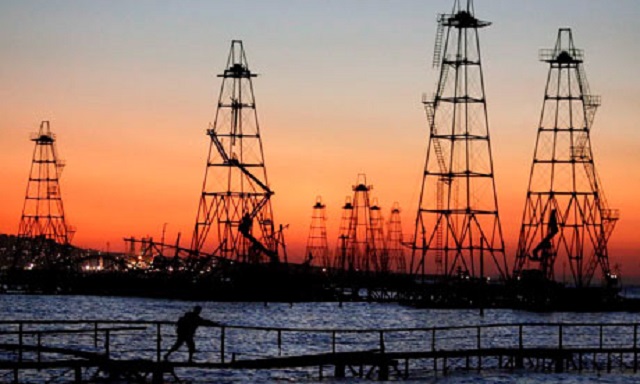 Цена азербайджанской нефти снизилась 