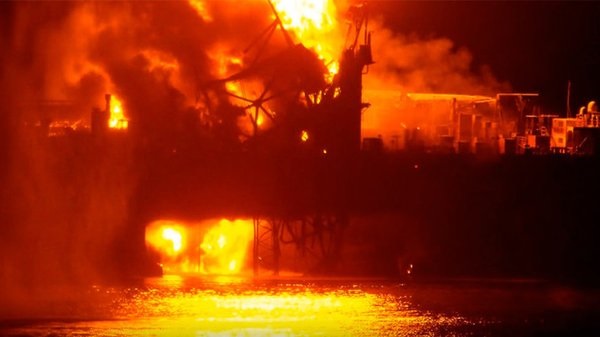 Оперативный штаб рассчитывает локализовать пожар на «Гюнешли» до завтра