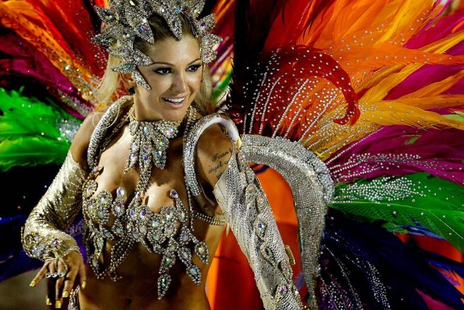 На карнавале в Рио-де-Жанейро пострадали 20 человек - ФОТО