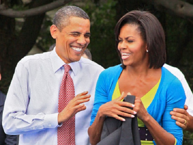Барак и Мишель Обама заключили договор на публикацию мемуаров