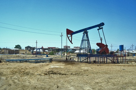 Азербайджанская нефть подешевела