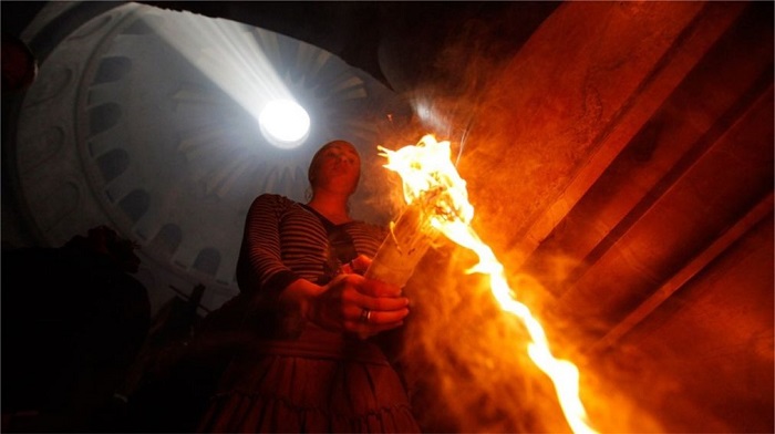 Христиане в Иерусалиме ждут схождения Благодатного огня 