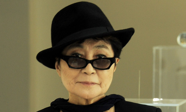 Йоко Оно госпитализирована в Нью-Йорке