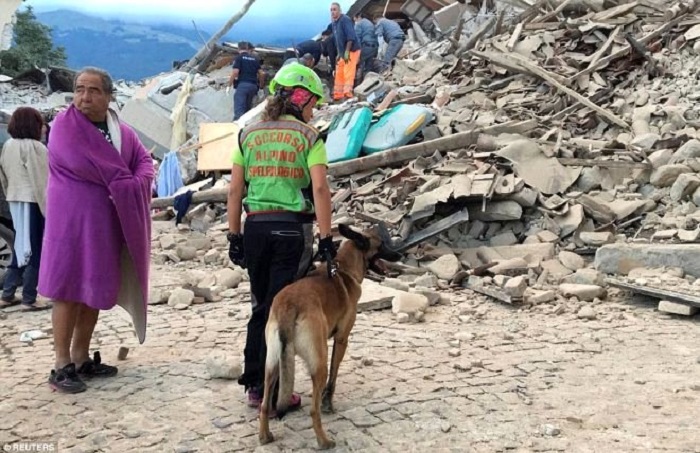 Страшные кадры землетрясения в Италии - ФОТО