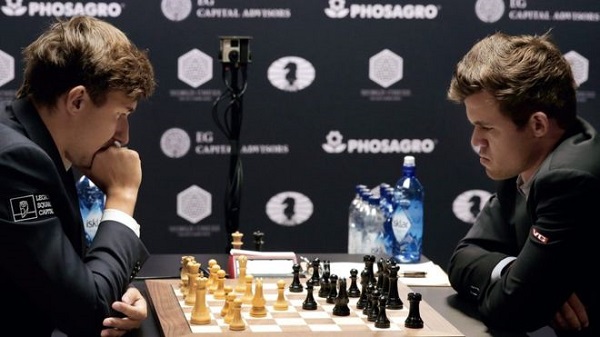 Вторая партия матча за мировую шахматную корону завершилась ничьей