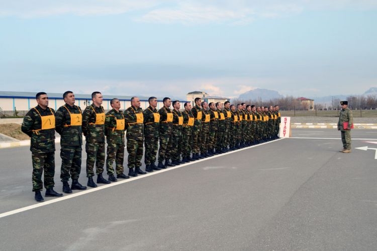Проводятся сборы командиров в Отдельной Общевойсковой Армии (ФОТО)