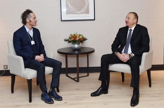Ильхам Алиев встретился в Давосе с учредителем компании Palantir Technologies