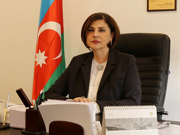 Азербайджанская писательница направила письмо протеста руководству Первого канала