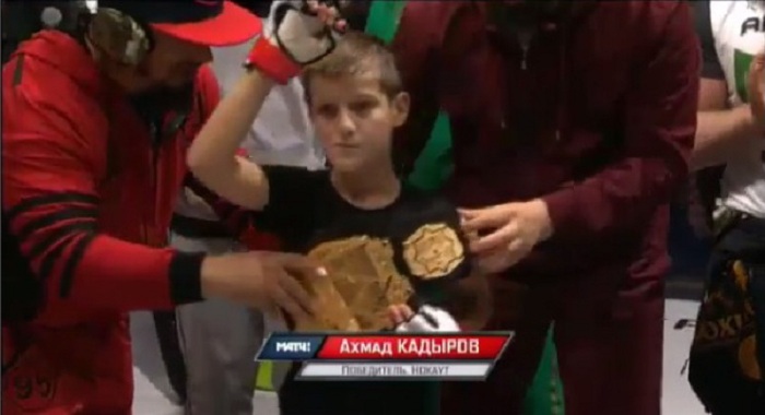 10-летний сын Рамзана Кадырова нокаутировал соперника - ВИДЕО