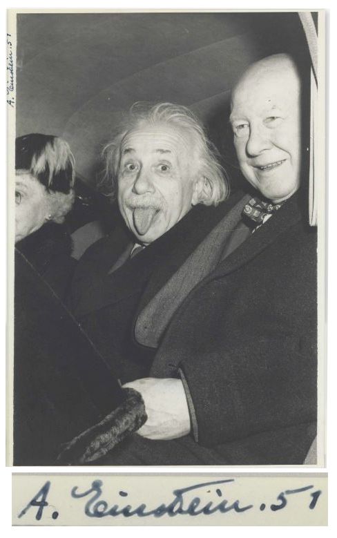 Знаменитая фотография Эйнштейна уйдет с молотка