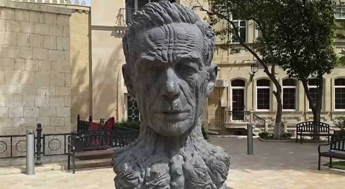 В Баку отметят 120-летний юбилей Алиаги Вахида