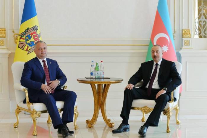 Состоялась встреча президентов Азербайджана и Молдовы один на один