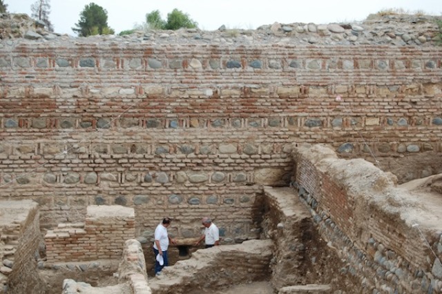 В Азербайджане археологи раскопали дворец построенный 2480 лет назад