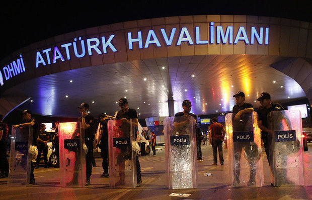 Стрельба в аэропорту Стамбула: арестованы двое мужчин