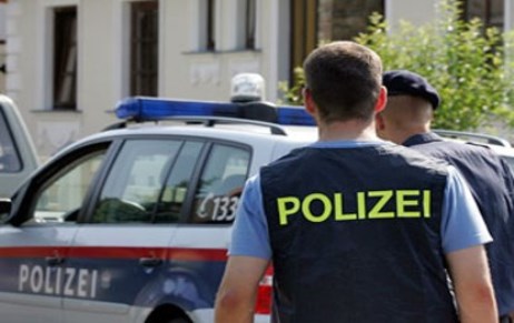 В Австрии полиция спасла 26 беженцев