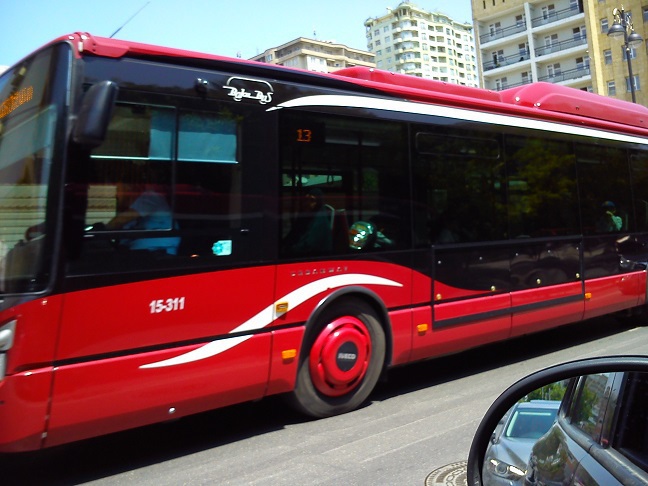 В Азербайджане могут повысить возрастной ценз для водителей автобусов