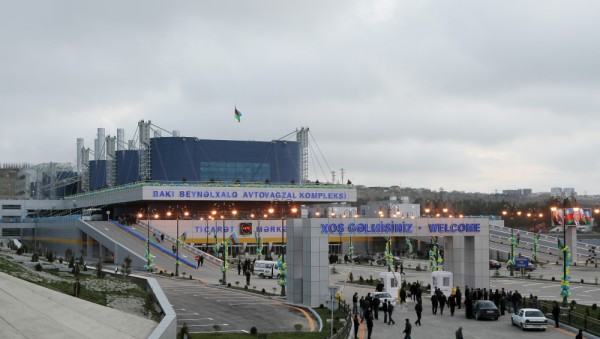 На бакинском автовокзале приостановлена он-лайн продажа билетов