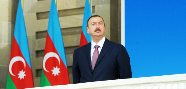 Президент принимает участие в открытии конференции İSESCO