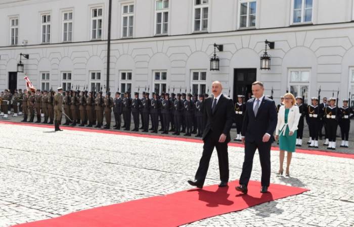 В Варшаве состоялась церемония официальной встречи Ильхама-Алиева -ФОТО