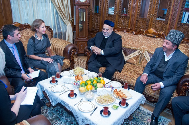 Аллахшукюр Пашазаде встретился с послом Франции в Азербайджане