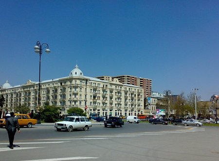 В Баку восстановлен прежний порядок движения автомобилей