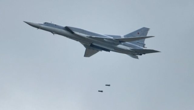 Российские бомбардировщики уничтожили в Сирии лагерь ИГ