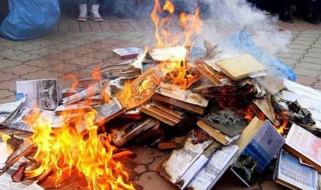 В Грузии уничтожили русские пропагандистские учебники