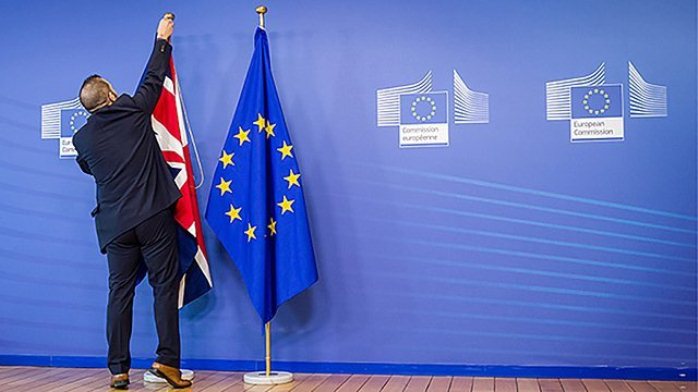 Великобритания покинет Евросоюз в марте 2019 года