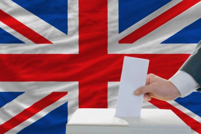 Консерваторы лидируют на досрочных парламентских выборах в Великобритании