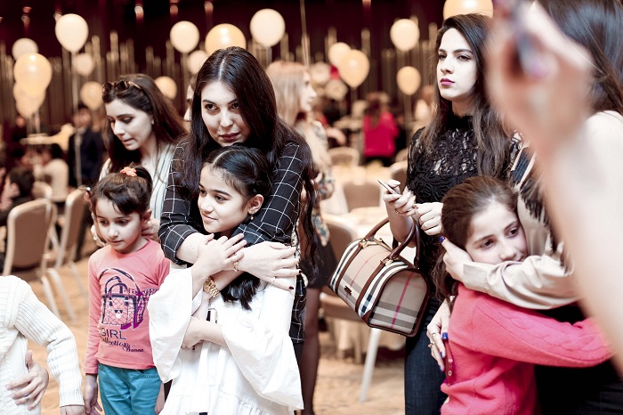 В Баку устроили праздник для детей-сирот - ФОТО