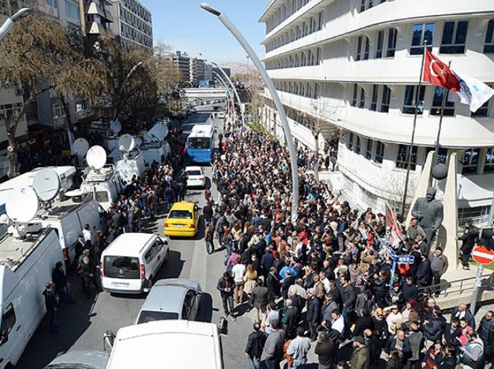 Турецкая оппозиция начала марш протеста из Анкары в Стамбул