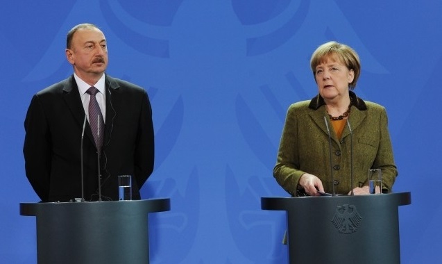 Меркель и Ильхам Алиев обсудят ситуацию в Нагорном Карабахе