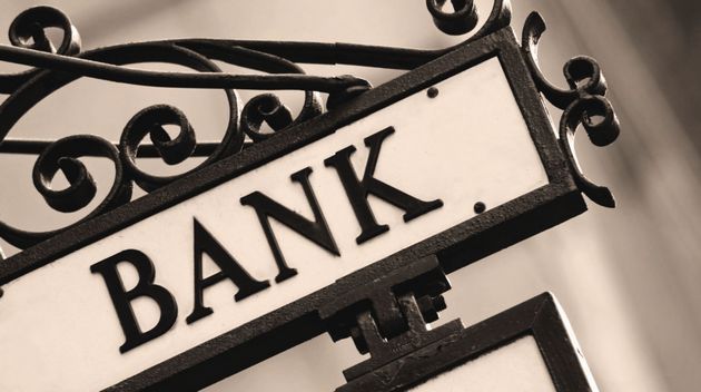 Банки начинают реструктуризацию долларовых кредитов