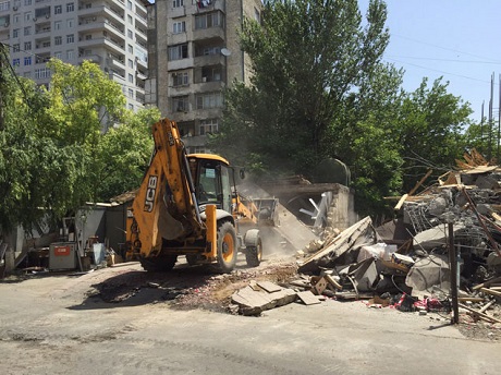 МЧС: В Баку не было обрушения жилого здания - ФОТО