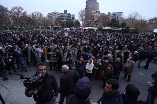 В Ереване проходит акция оппозиции - ФОТО