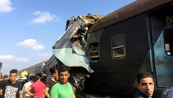 Глава египетских железных дорог ушел в отставку после катастрофы