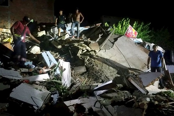 Жертвами землетрясения в Эквадоре стали 233 человека  - ОБНОВЛЕНО - ВИДЕО
