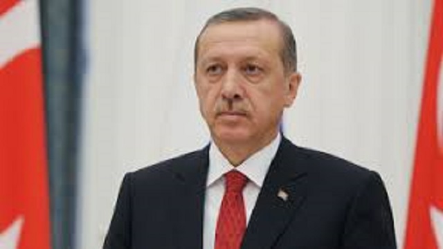 Эрдоган проголосовал на парламентских выборах в Турции