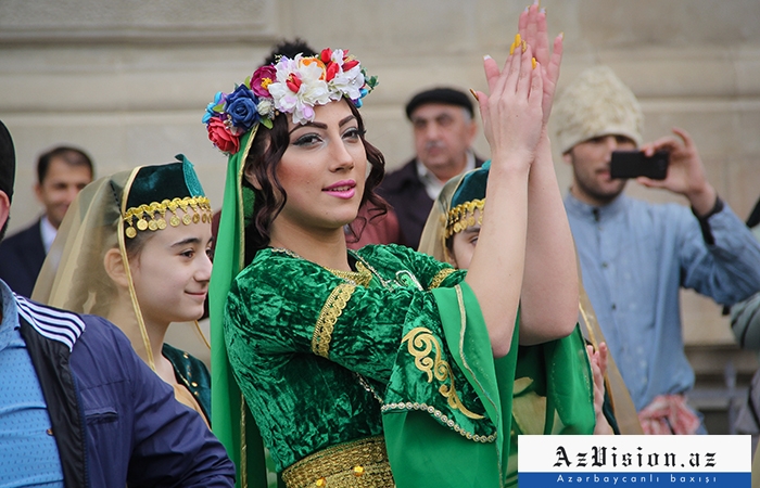 В Баку торжественно празднуют «Илахыр Чершенбе» - ФОТО