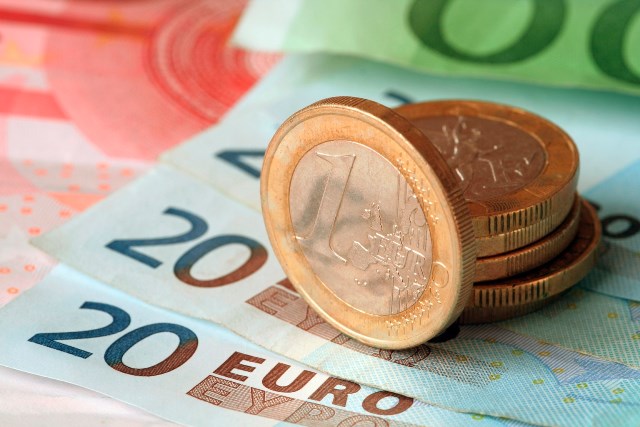 В еврозоне введена новая банкнота в 20 евро