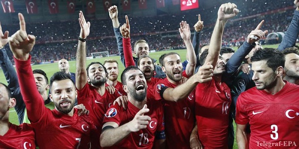 Евро-2016: Турция сохранила шанс на выход в плей-офф