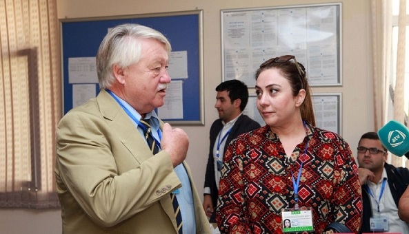 Член парламента Австрии: На избирательных участках правонарушений  не было - ФОТО