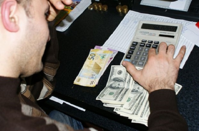 В Азербайджане можно будет открывать «обменники» вне банков