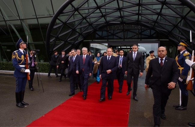 Завершился официальный визит премьер-министра Пакистана в Азербайджан