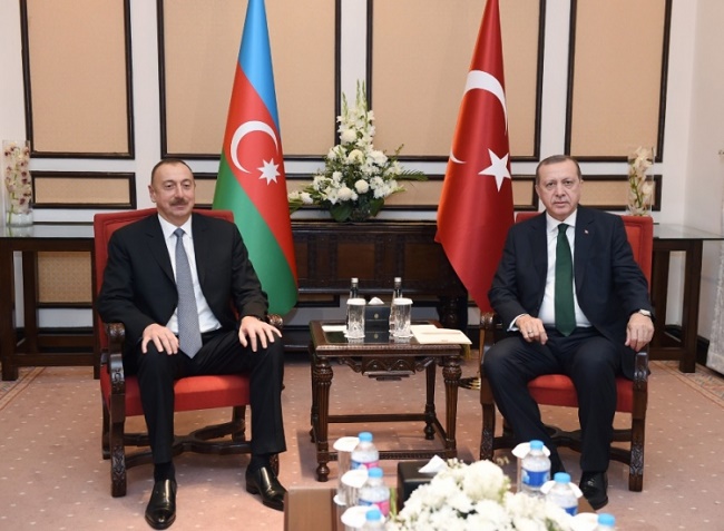 Ильхам Алиев встретился с Эрдоганом - ФОТО