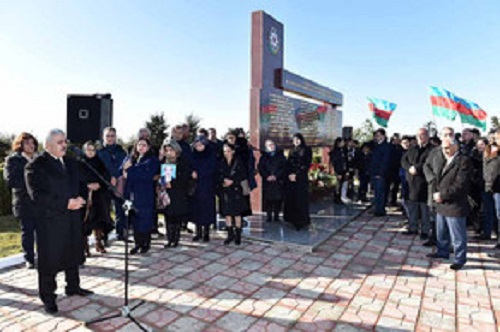 В Баку почтили память погибших нефтяников