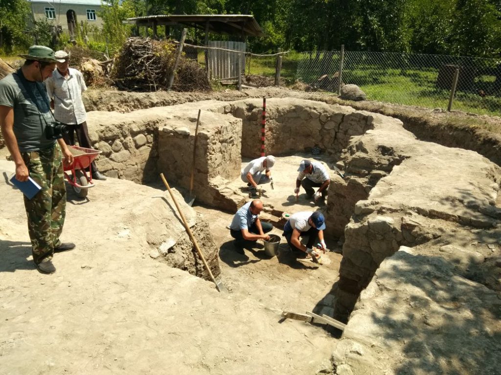 В Азербайджане обнаружены развалины древнего албанского храма