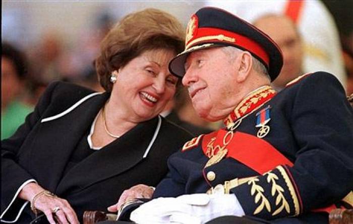 Вдову чилийского диктатора вновь госпитализировали
